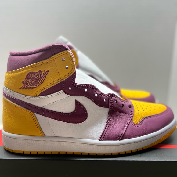 Jordan Other - Jordan 1 Retro High OG
Brotherhood